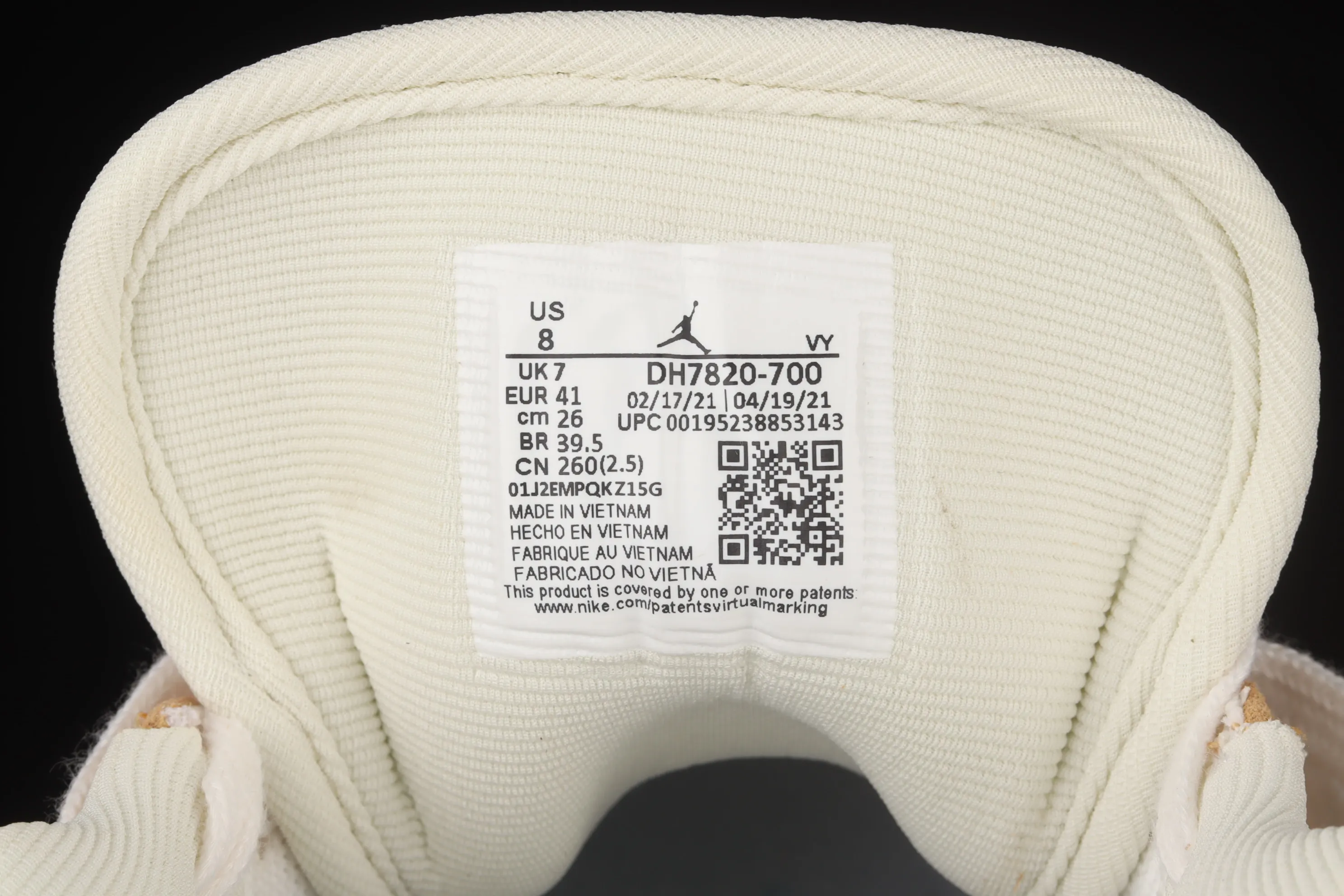 All categories Air Jordan Jordan series basketball shoes Air Jordan 1 Low Air Jordan 1 Low AJ1 Joe 1 rice white and yellow corduroy low-top retro culture basketball shoes DH7820-700